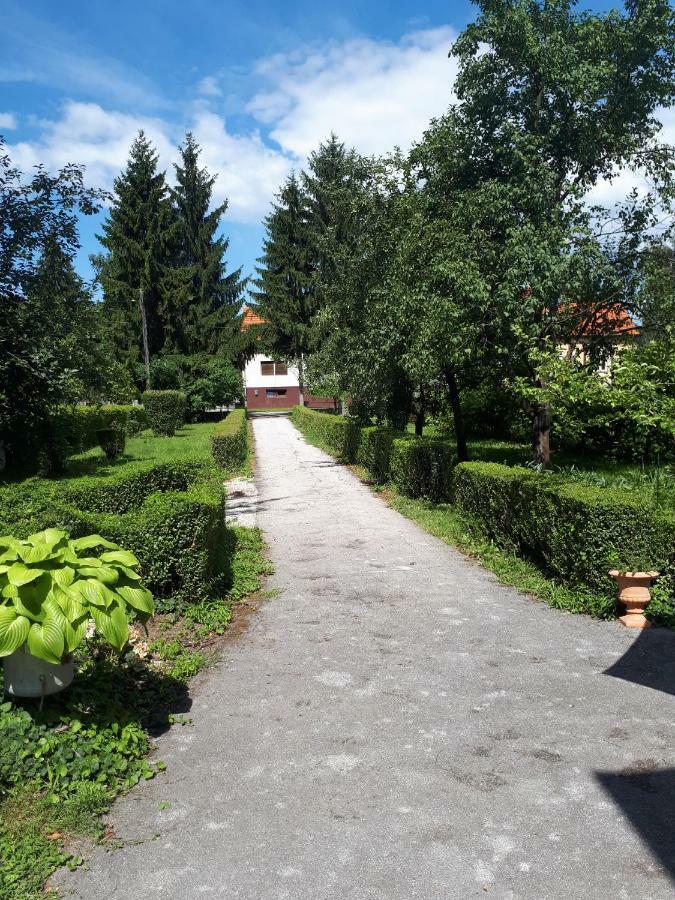 Apartment Dubovac Карловац Экстерьер фото